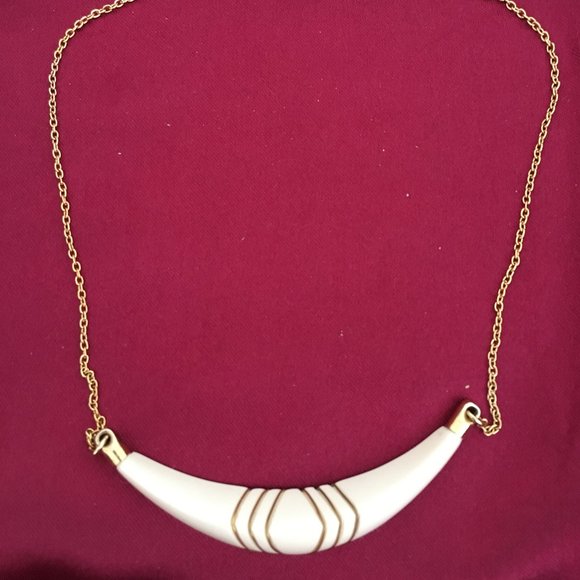 Stylish Cute Women's Necklace - Picture 1 of 4